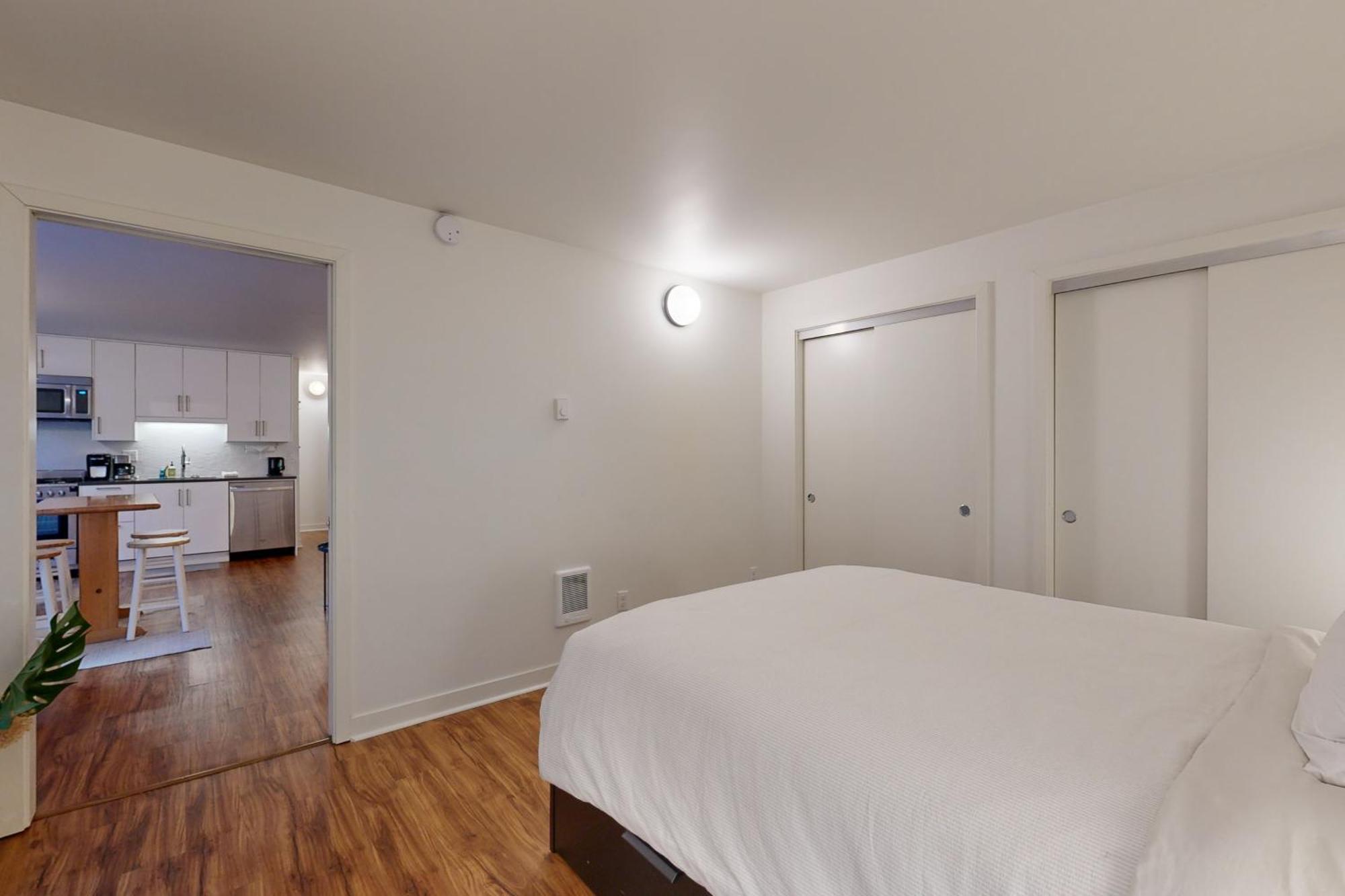 Apartment Blues